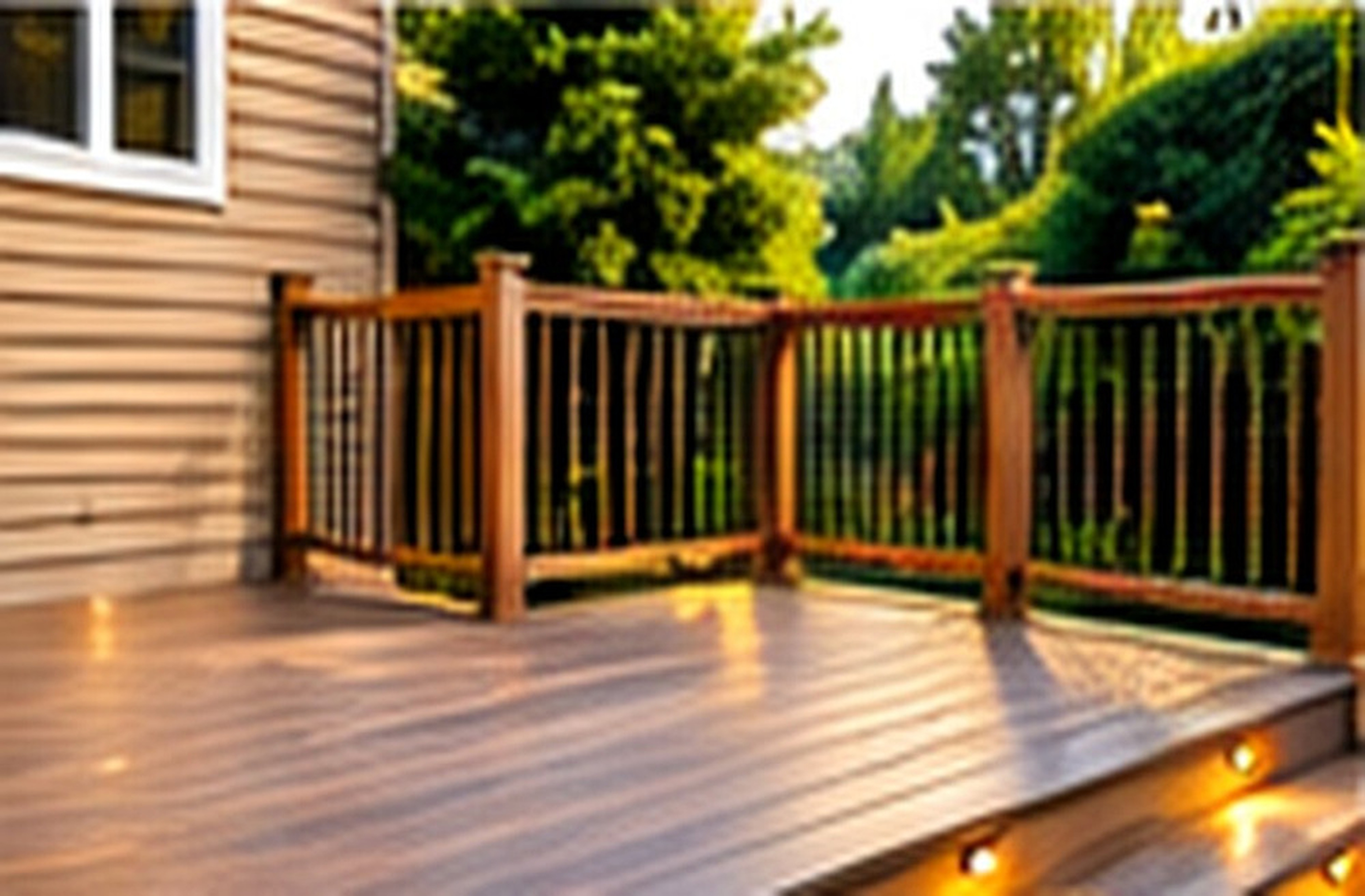 M&M Construction Decks